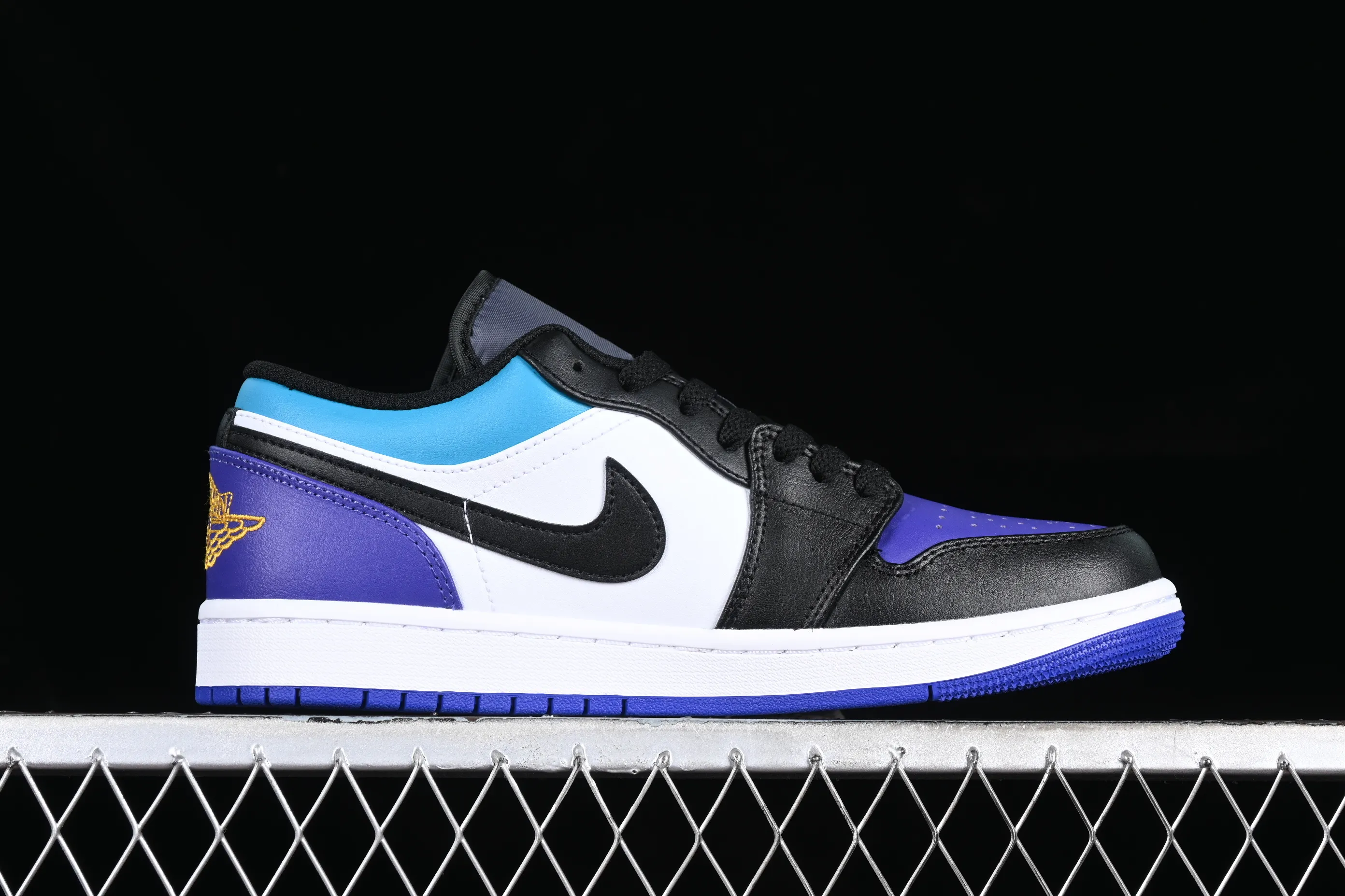 All categories Air Jordan Jordan series basketball shoes Air Jordan 1 Low G version pure original Air Jordan 1 Low AJ1 Joe 1 color matching cultural low-top casual sneakers 553558-154